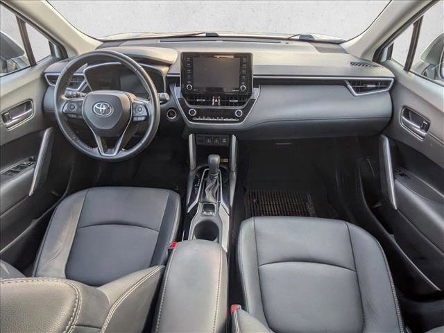 Used 2022 Toyota Corolla Cross XLE image 17