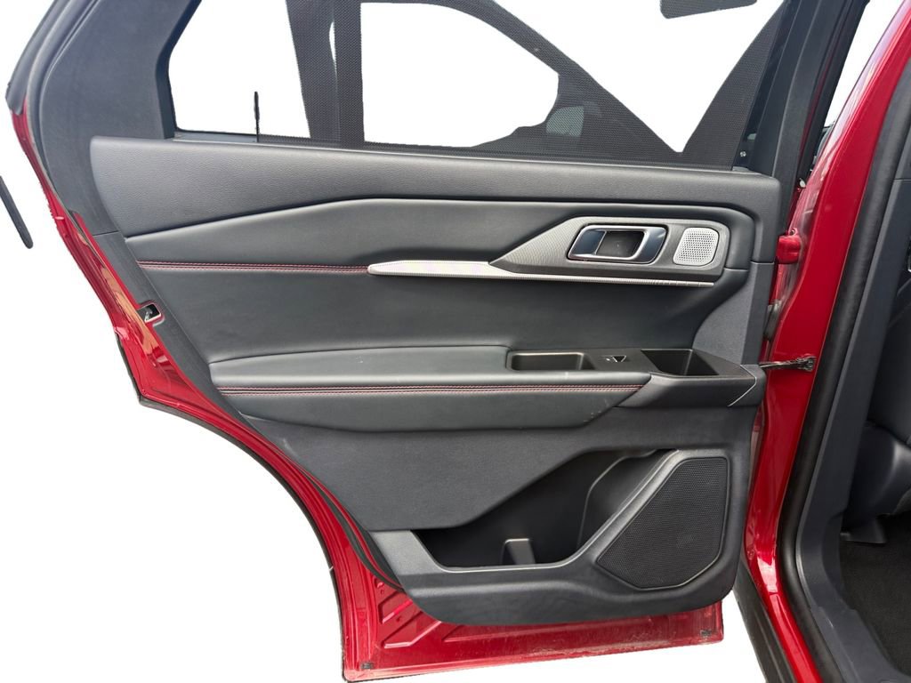 Used 2025 Ford Explorer ST AWD/4WD image 24