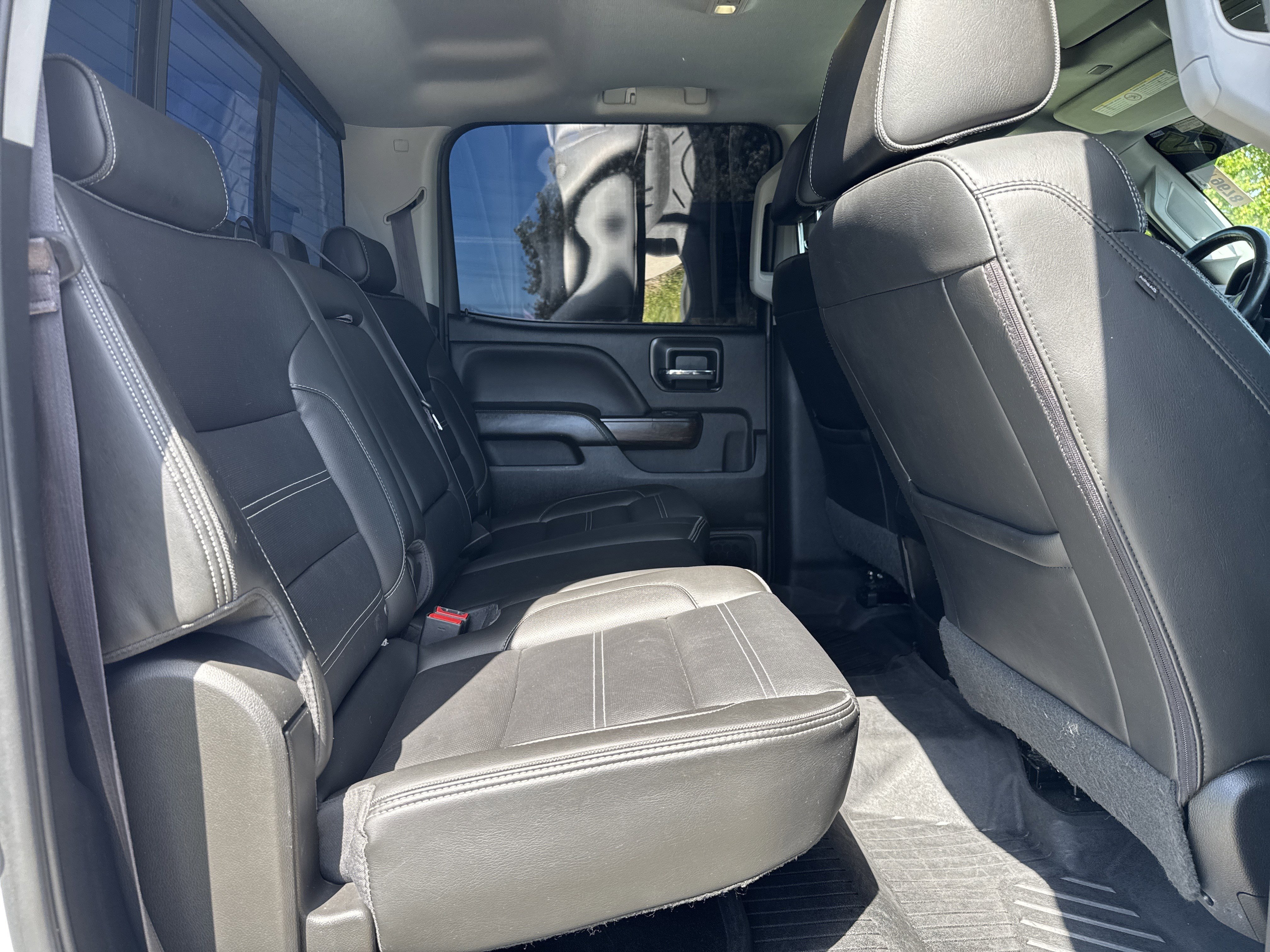 Used 2017 GMC Sierra 2500 Denali AWD/4WD image 24