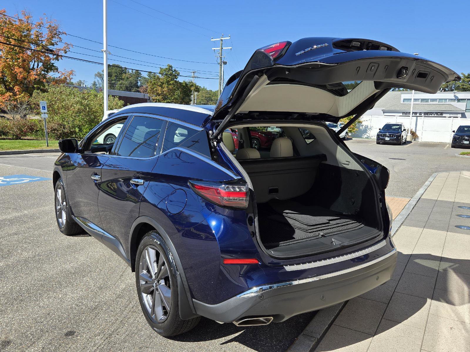 Used 2023 Nissan Murano Platinum w/ Cargo Package image 20