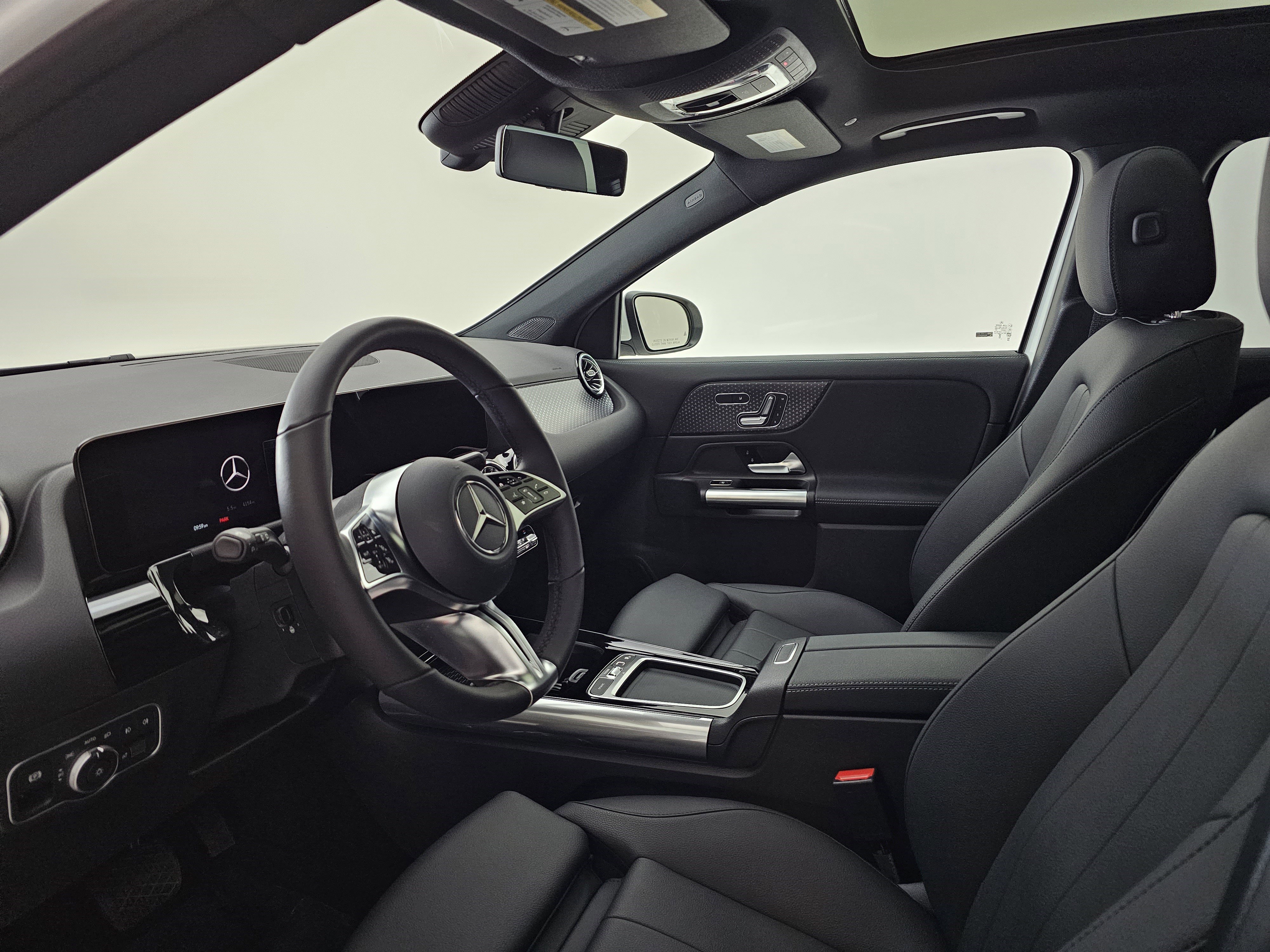 Certified 2026 Mercedes-Benz GLA 250 4MATIC image 6