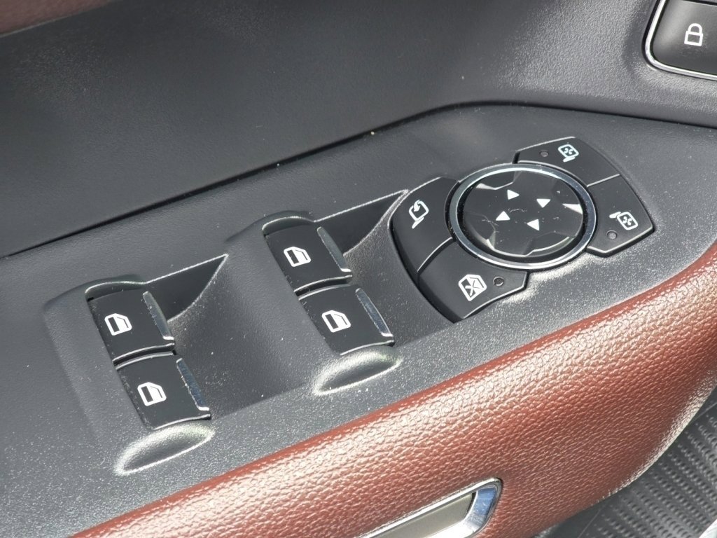 Used 2023 Ford Expedition Limited image 25