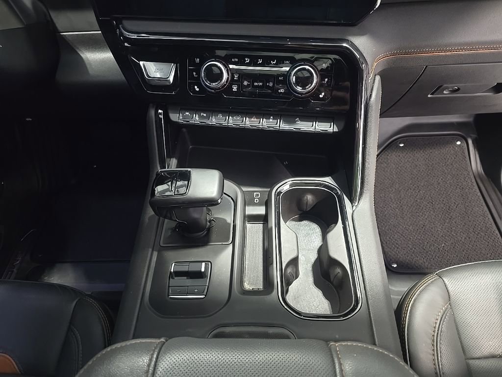 Used 2024 GMC Sierra 1500 AT4 w/ Technology Package image 28