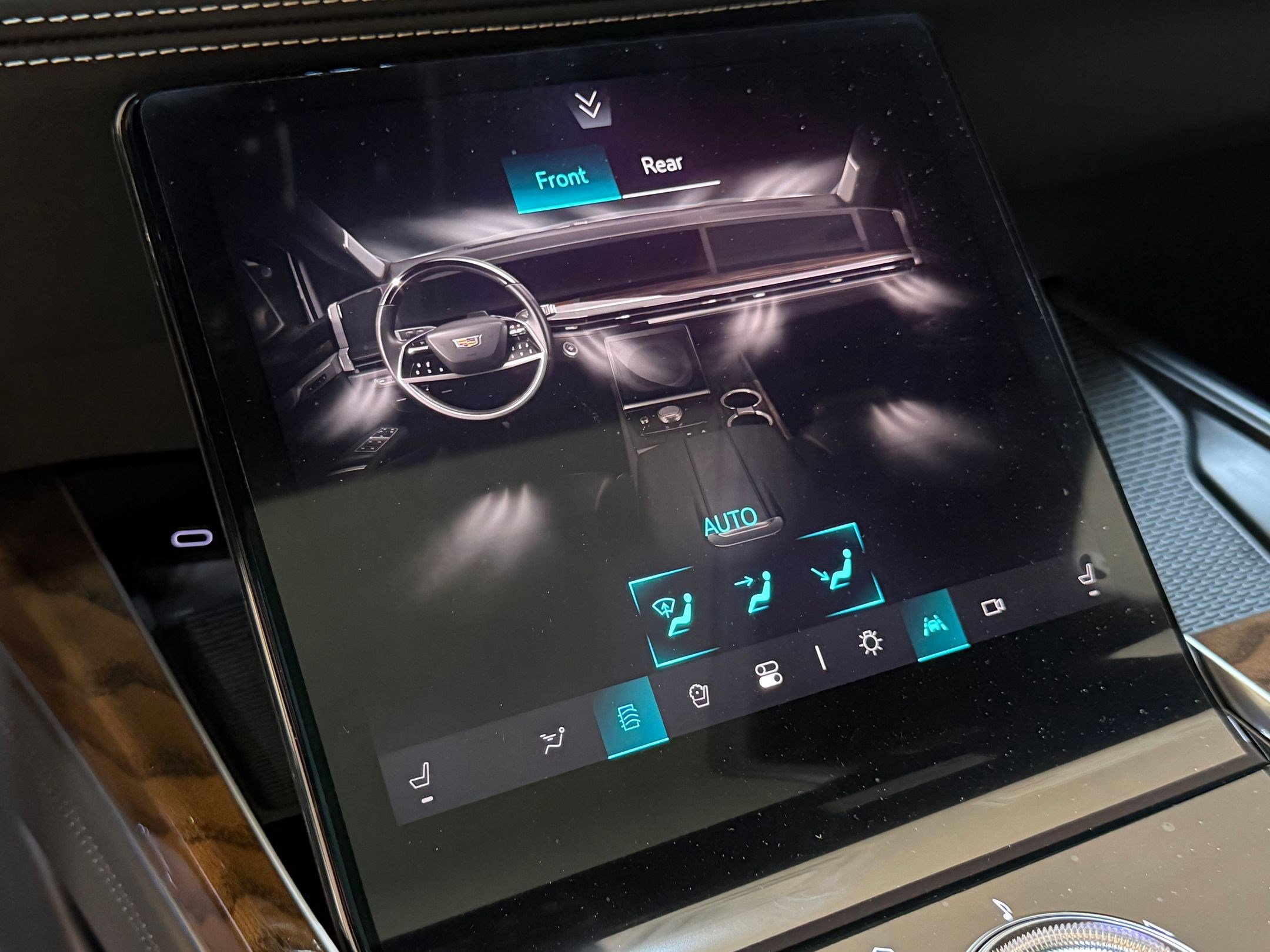 New 2026 Cadillac Escalade Platinum Sport AWD/4WD image 37