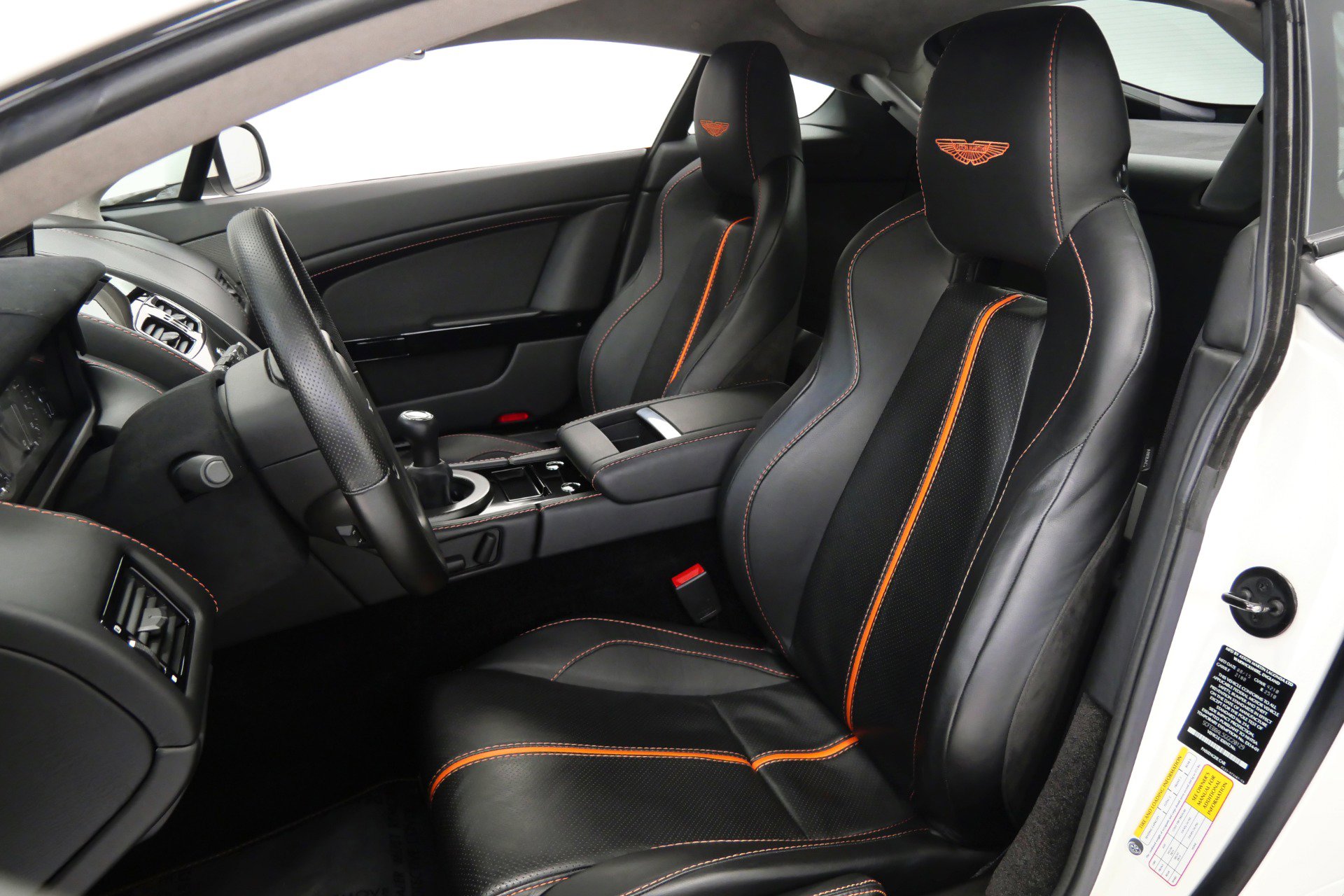 Used 2016 Aston Martin V8 Vantage GT RWD image 23