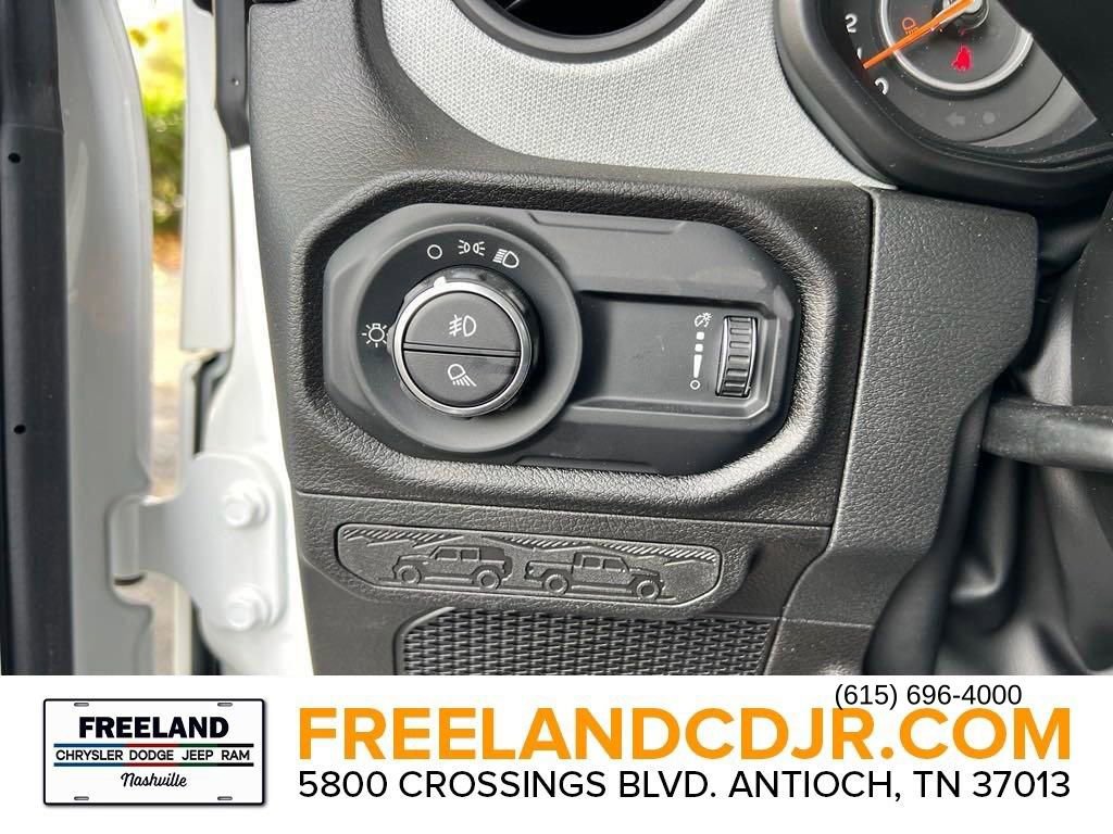 New 2024 Jeep Gladiator Sport image 15