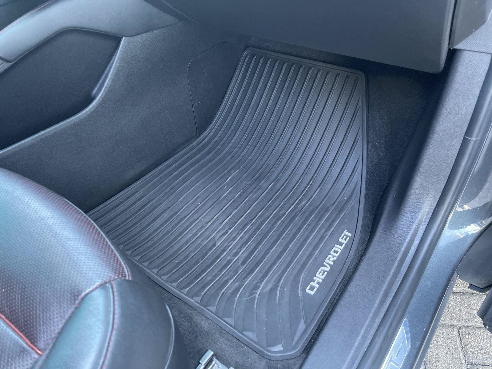 Used 2019 Chevrolet Blazer RS FWD image 34