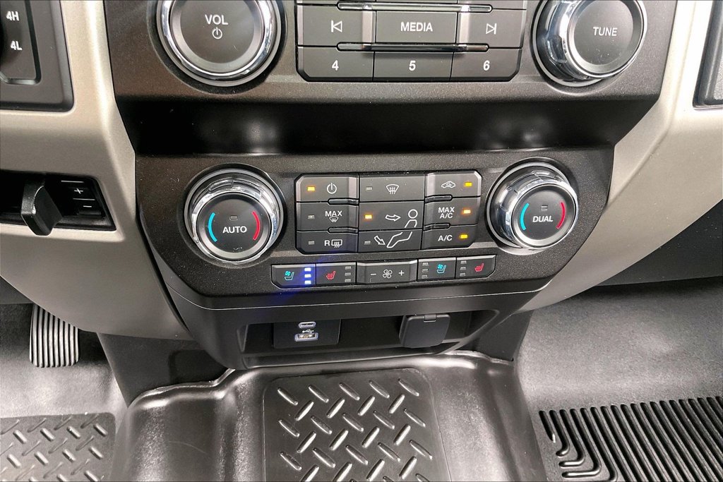 Used 2021 Ford F250 Lariat AWD/4WD image 36
