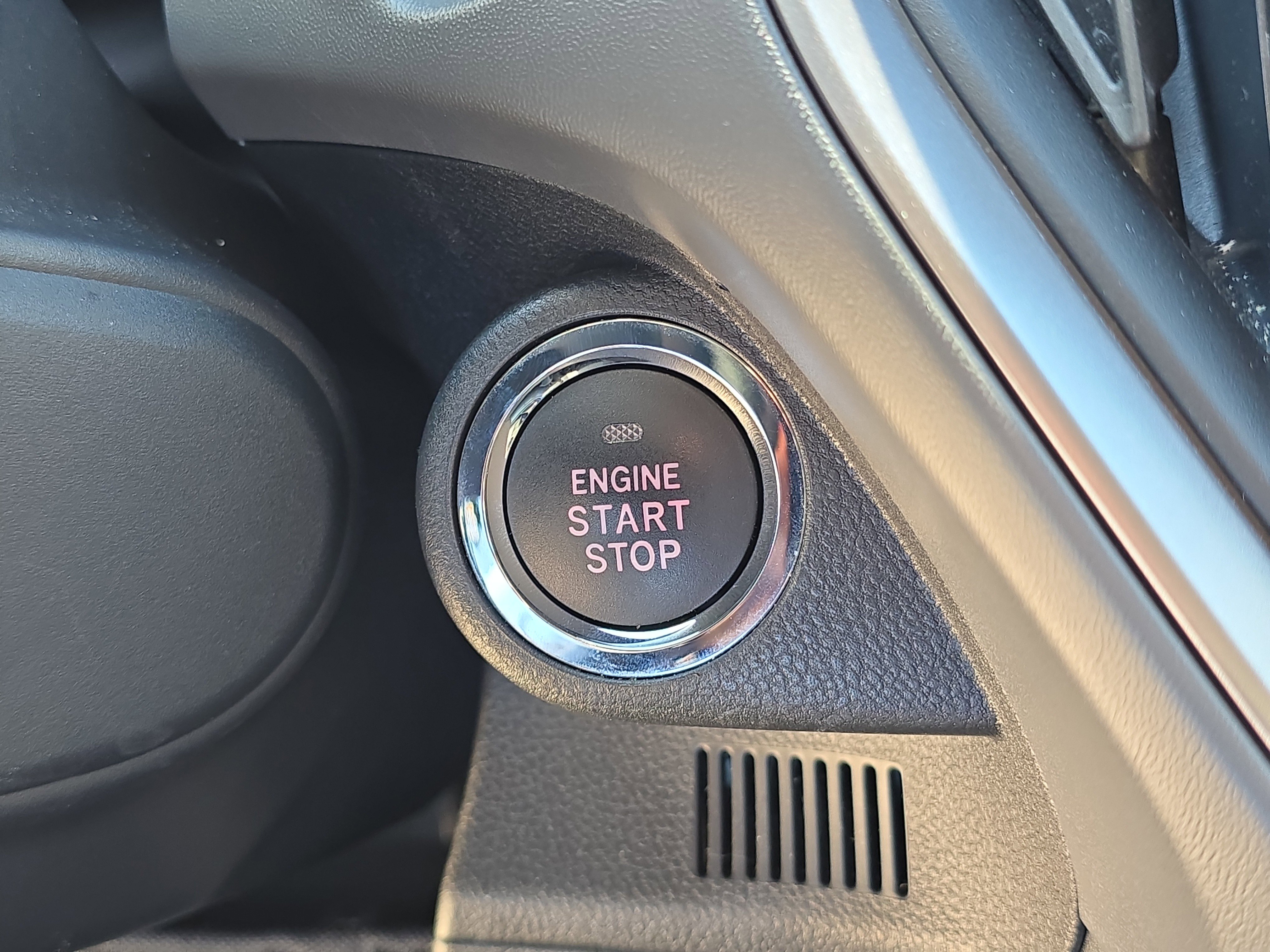 Used 2024 Subaru Crosstrek 2.0i Premium image 27