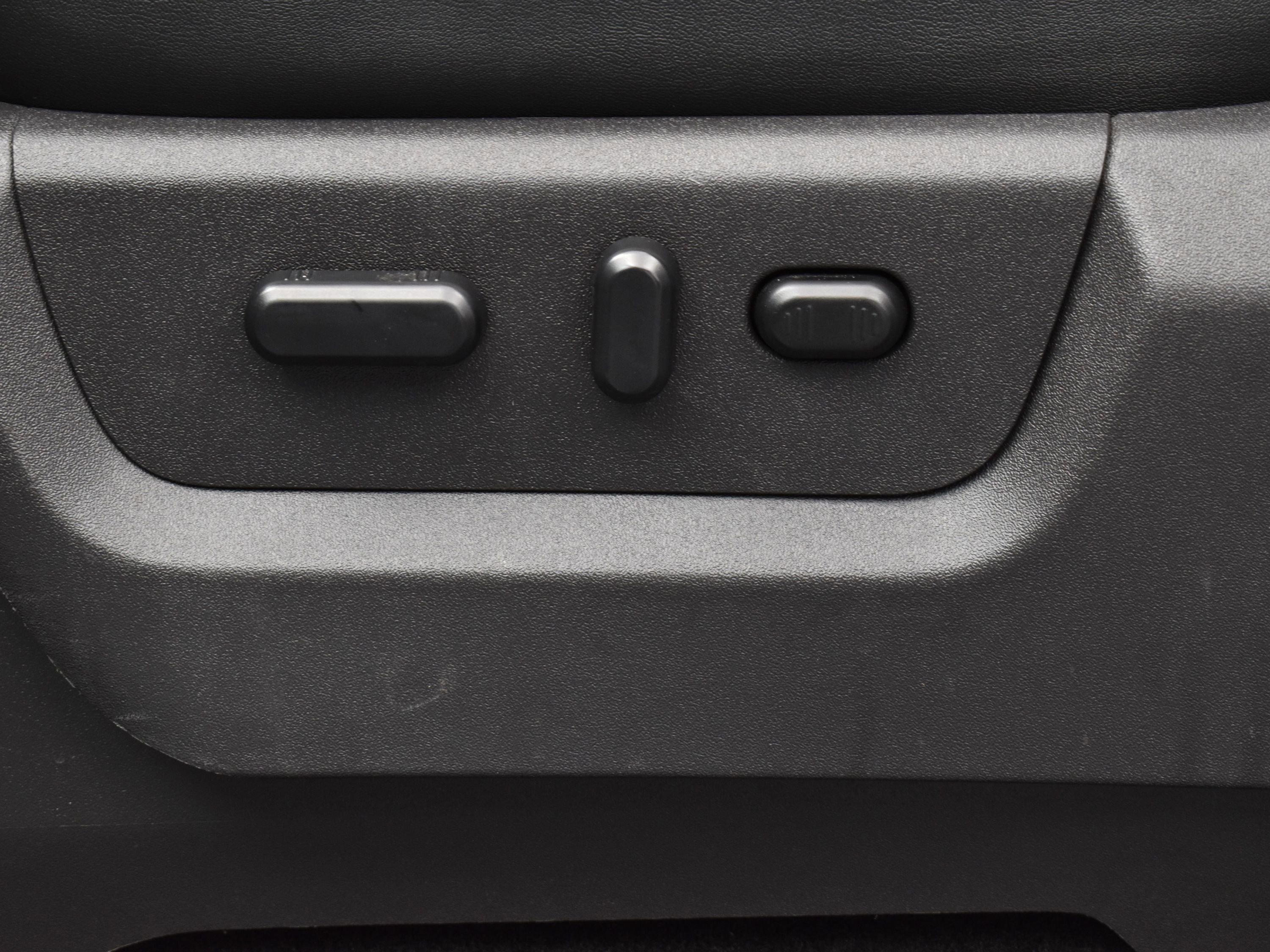 Used 2016 Ford F350 Platinum image 9