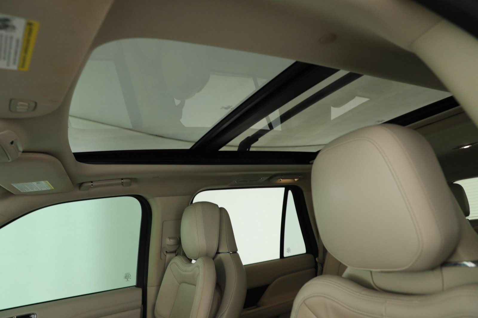 Used 2021 Lincoln Navigator Reserve AWD/4WD image 22
