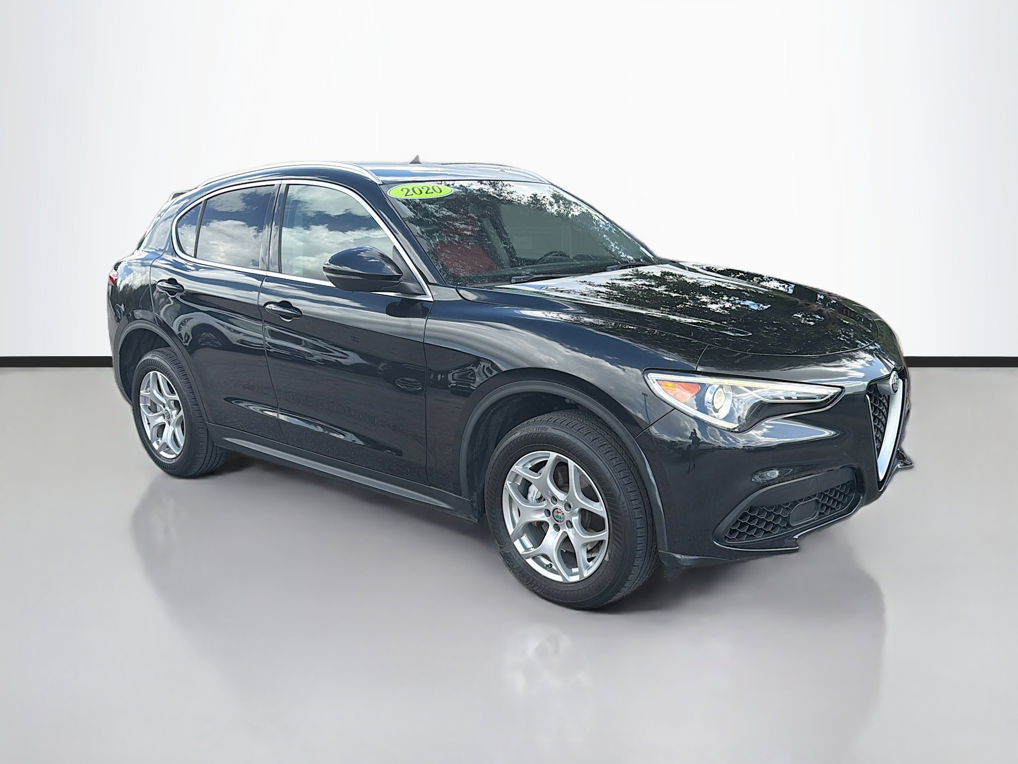 Used 2020 Alfa Romeo Stelvio Base image 1