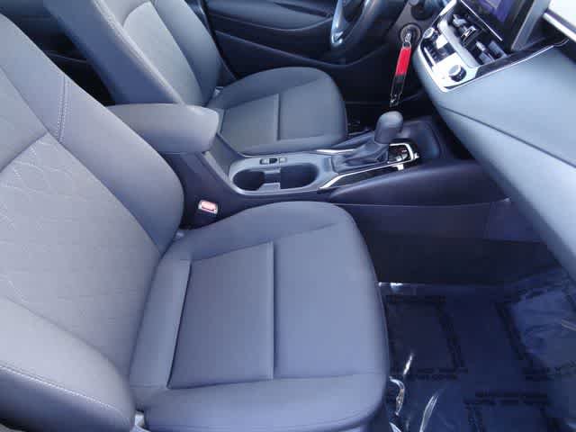 Used 2025 Toyota Corolla LE FWD image 13