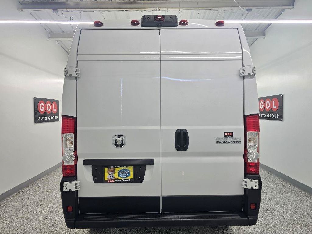 Used 2025 RAM ProMaster 2500 w/ Convenience Group FWD image 5