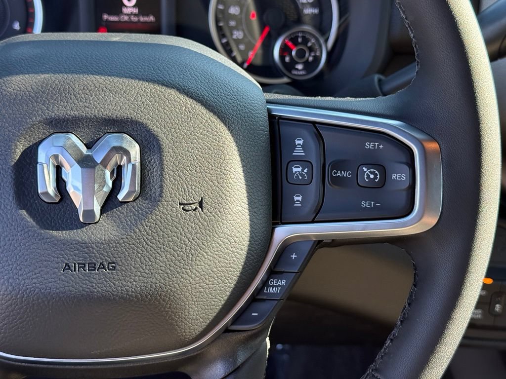 New 2027 RAM 2500 Big Horn AWD/4WD image 17