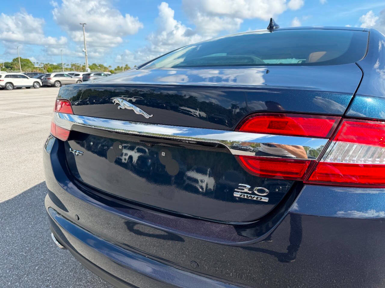 Used 2013 Jaguar XF 3.0 AWD/4WD image 16
