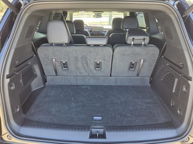 Used 2025 Buick Enclave Sport Touring AWD/4WD image 14