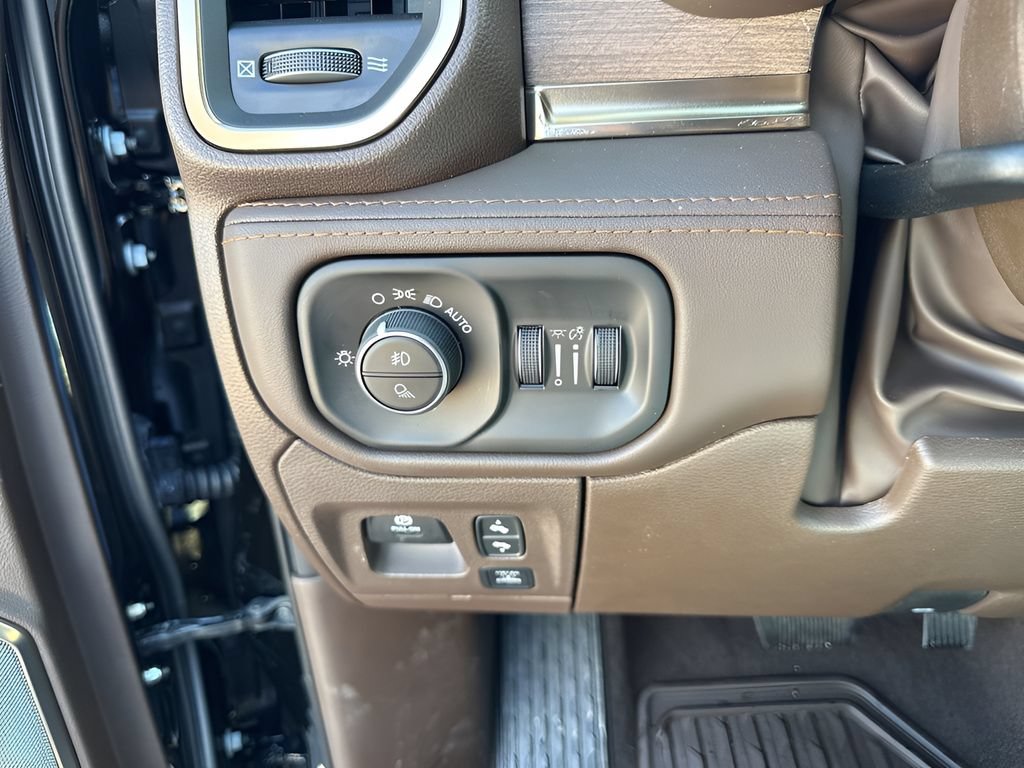 New 2026 RAM 1500 Limited AWD/4WD image 33