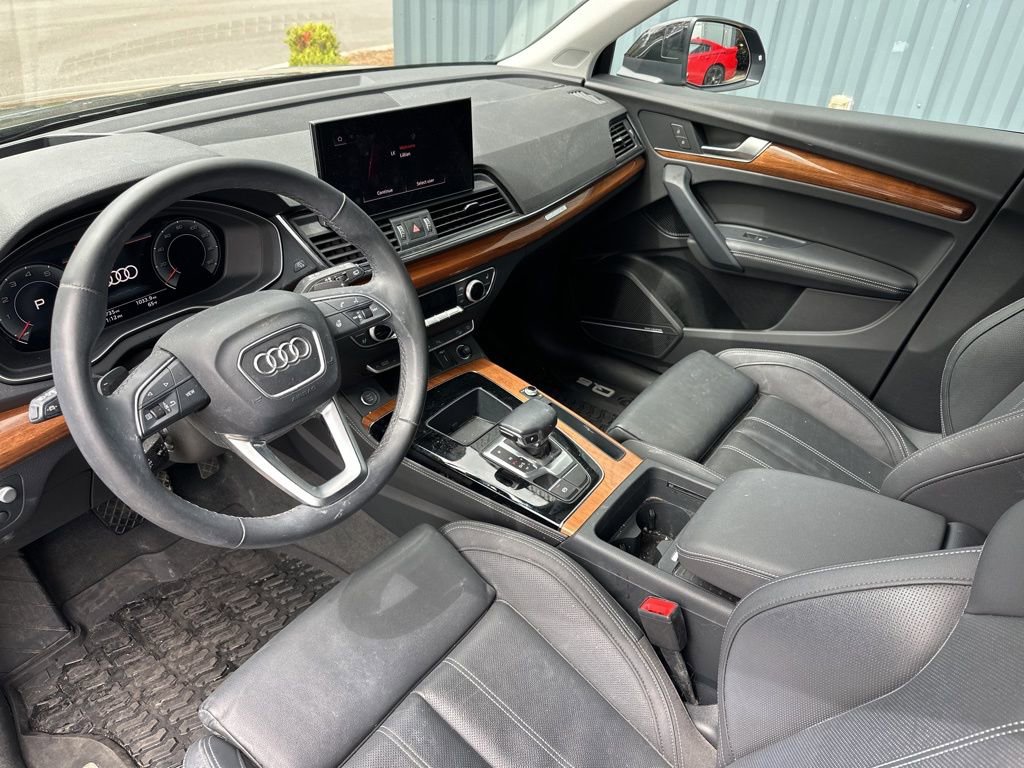 Used 2023 Audi Q5 Prestige w/ Prestige Package image 11