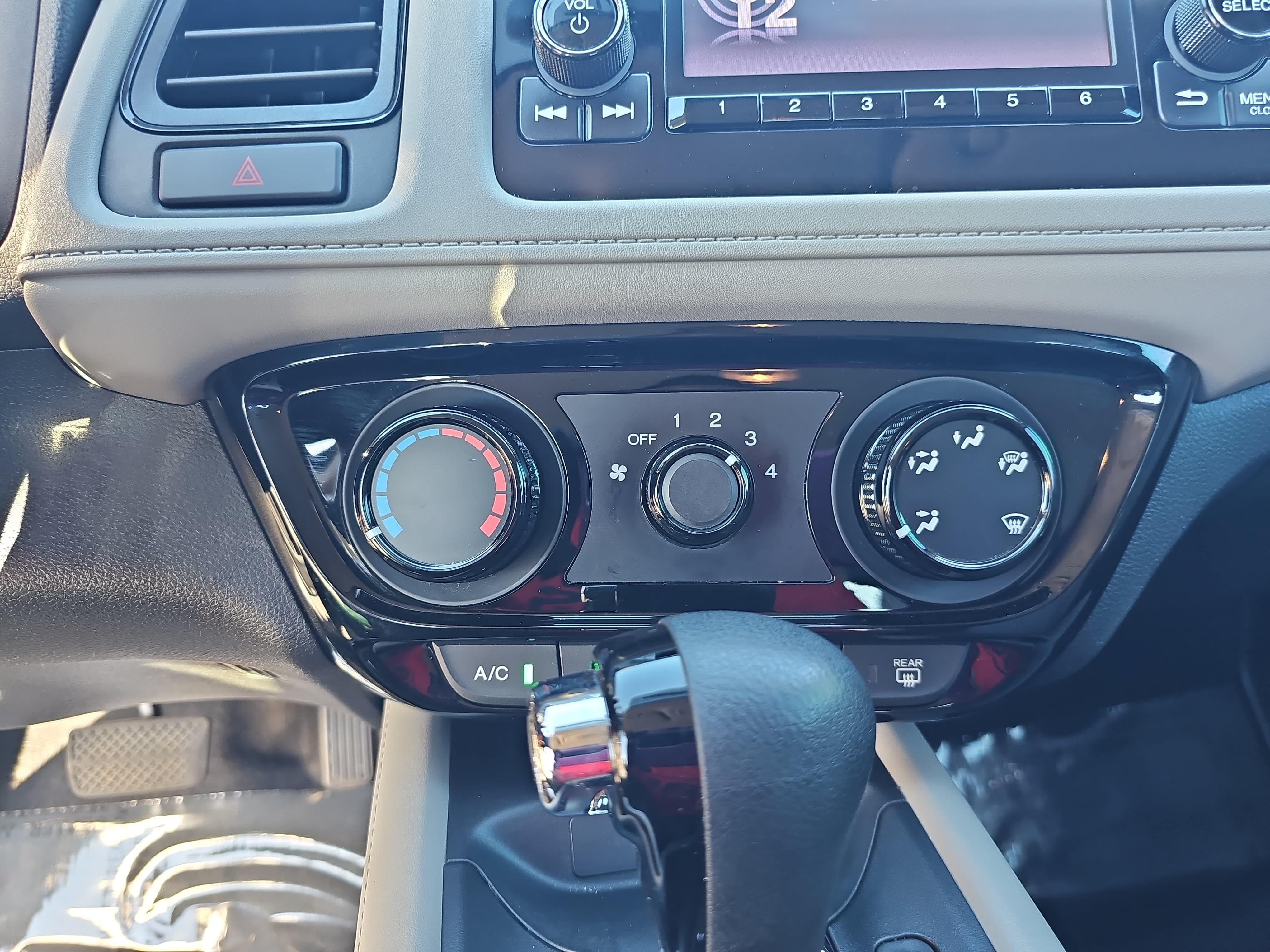 Used 2016 Honda HR-V LX image 21