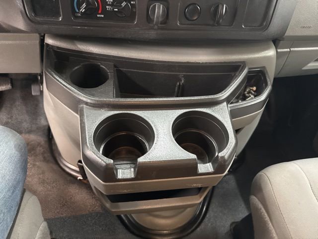 Used 2019 Ford E-350 and Econoline 350 Super Duty w/ Power Windows & Locks Group image 23