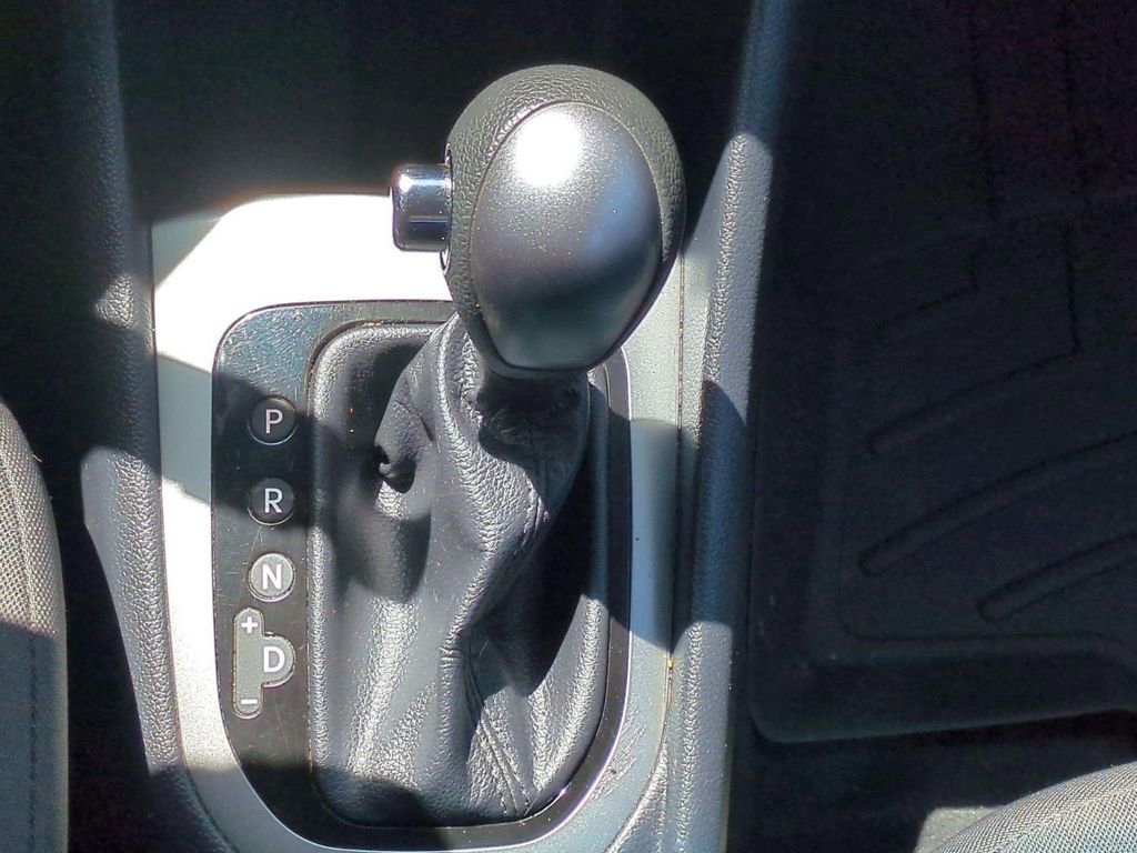 Used 2013 Kia Rio LX w/ PWR Pkg FWD image 18
