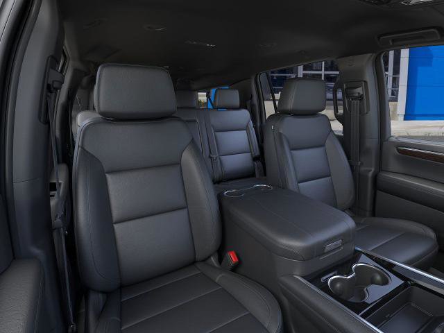 New 2026 Chevrolet Suburban LT image 16