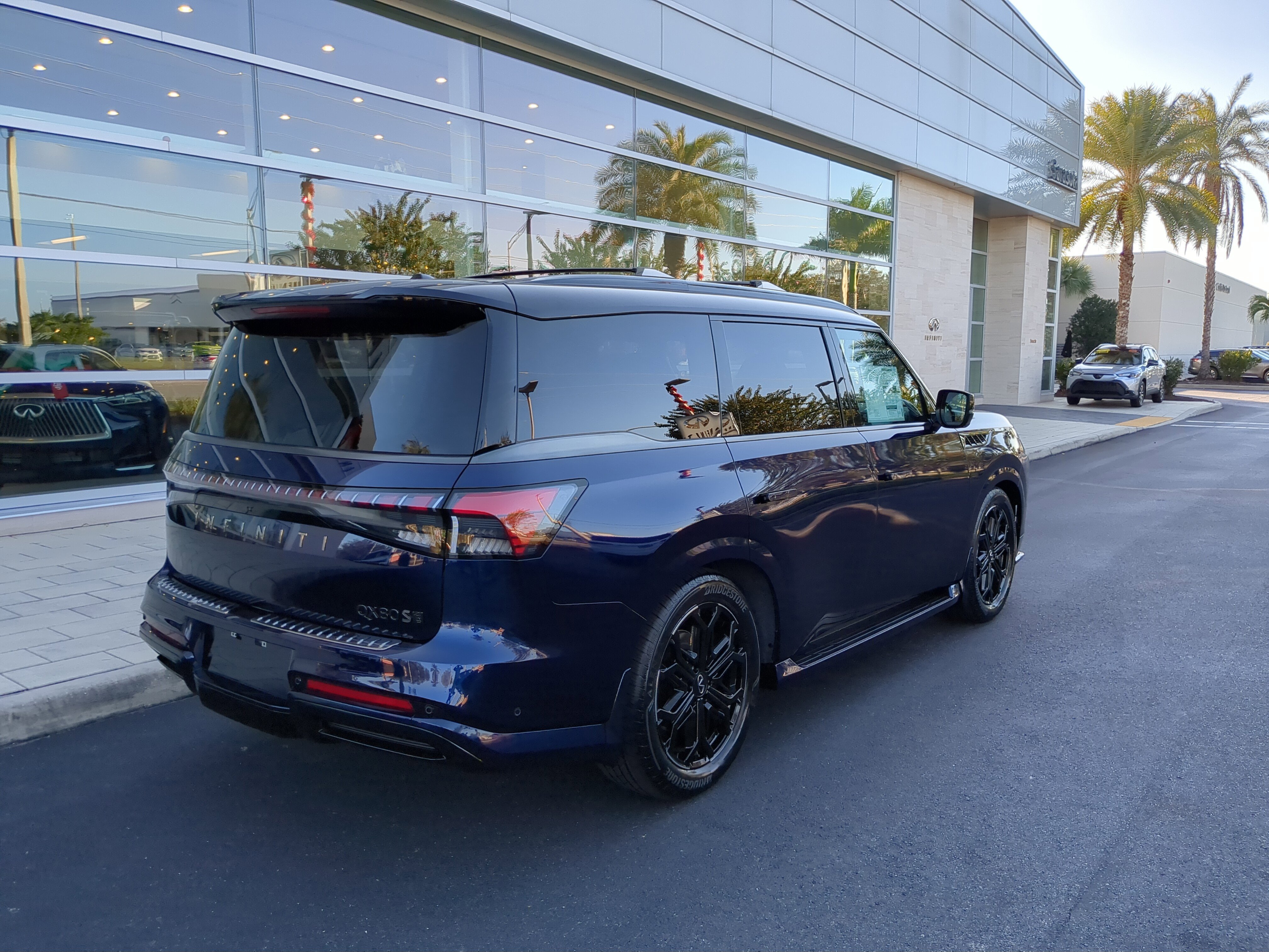 New 2026 INFINITI QX80 4WD w/ Sport Exterior Package image 4