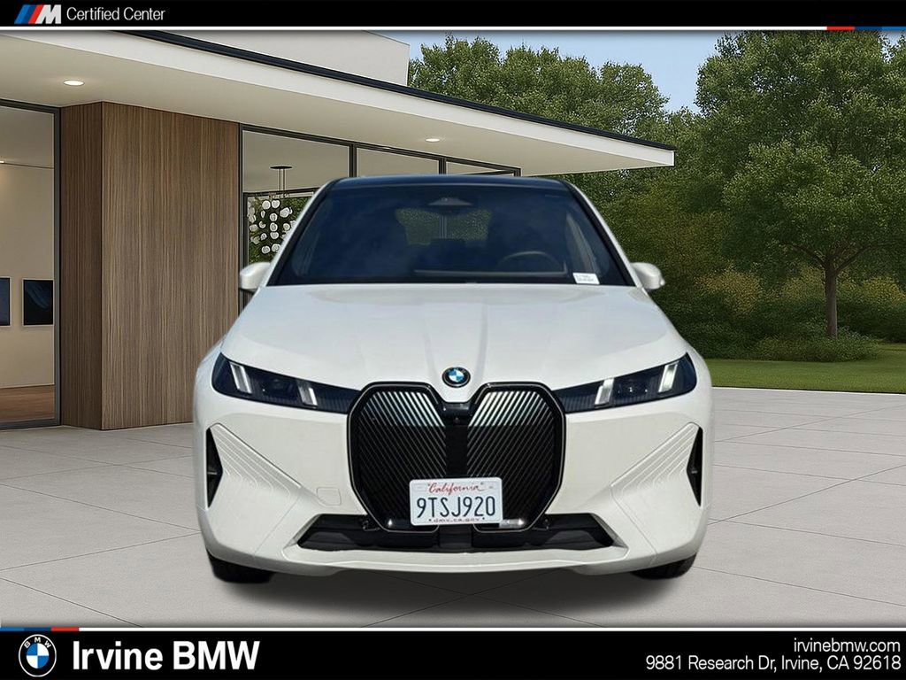 Used 2026 BMW iX xDrive60 w/ Premium Package image 4