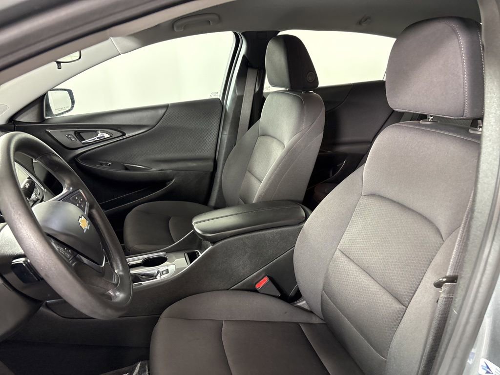 Used 2023 Chevrolet Malibu LT FWD image 26