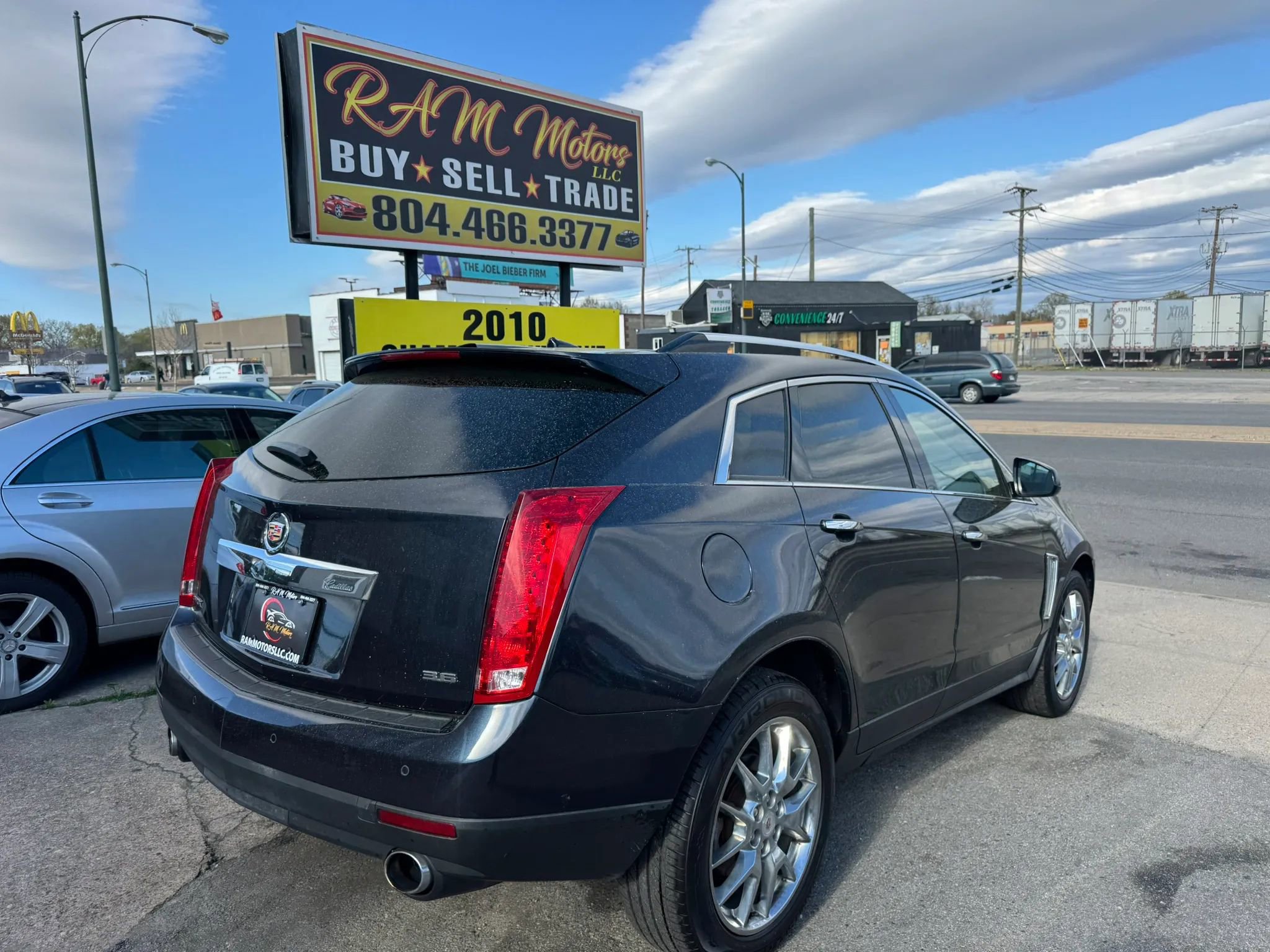 Used 2014 Cadillac SRX Performance w/ Driver Awareness Package image 3