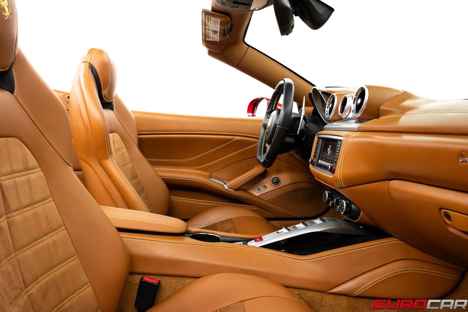 Used 2016 Ferrari California T image 39