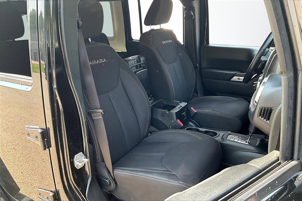 Used 2018 Jeep Wrangler Unlimited Sahara image 26