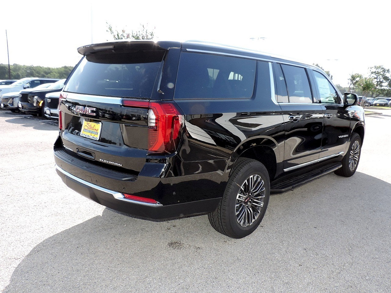 New 2026 GMC Yukon XL Elevation w/ Elevation Premium Package AWD/4WD image 5