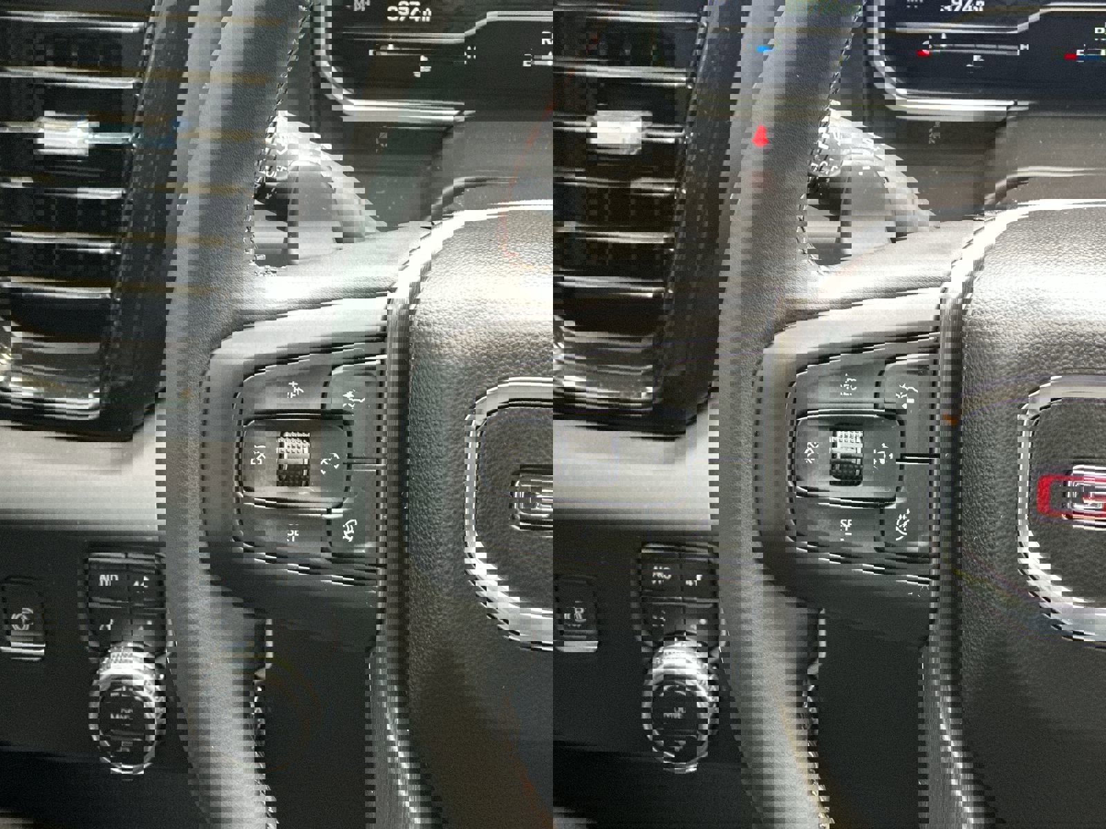 Used 2023 GMC Sierra 1500 AT4 w/ AT4 Premium Package AWD/4WD image 20