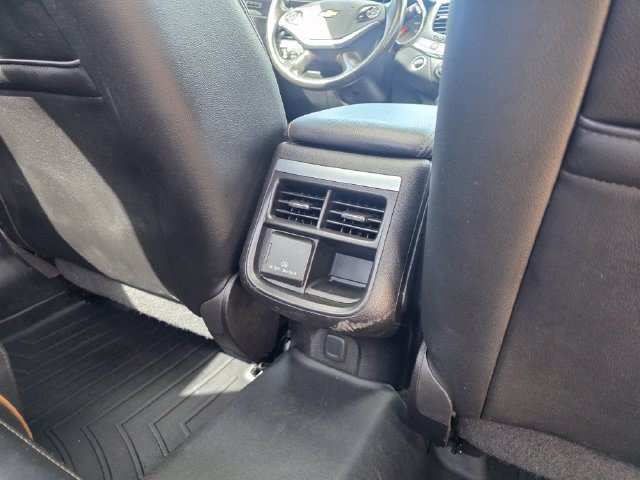 Used 2017 Chevrolet Impala Premier FWD image 14