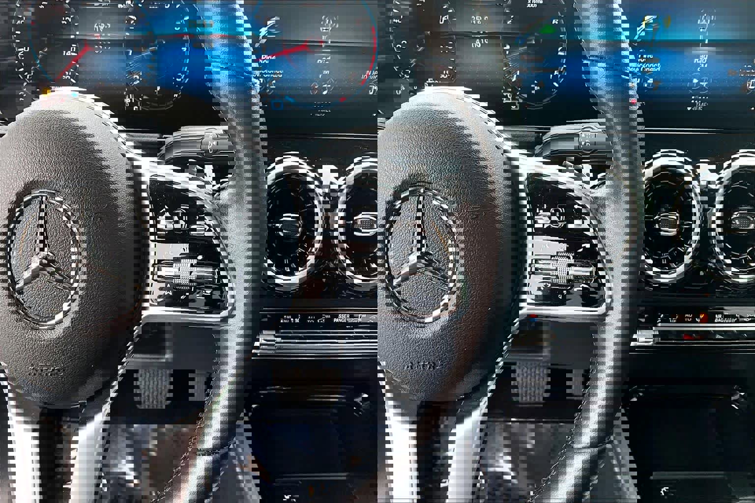 Used 2023 Mercedes-Benz GLA 250 image 23