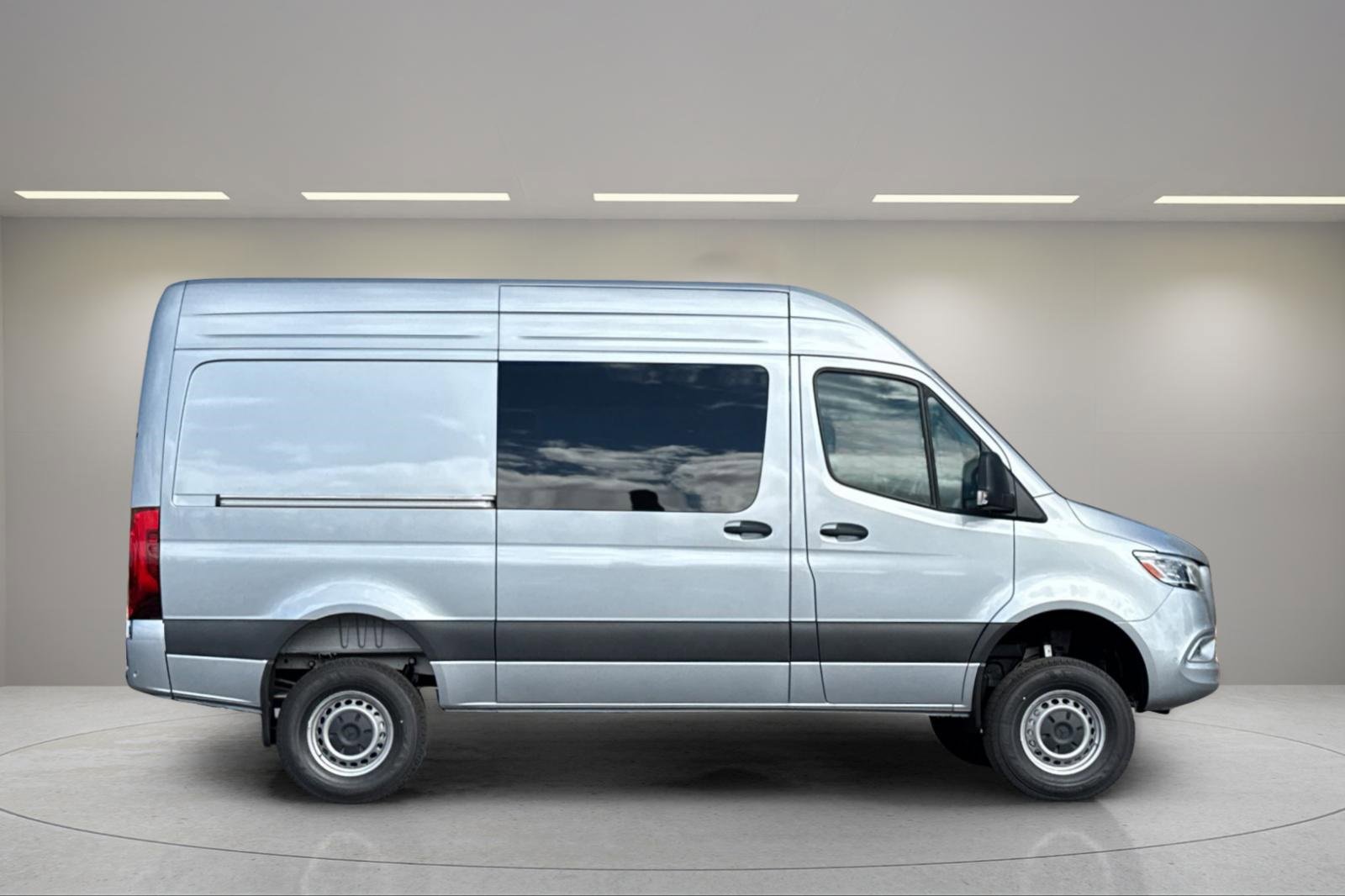 New 2025 Mercedes-Benz Sprinter 2500 image 3
