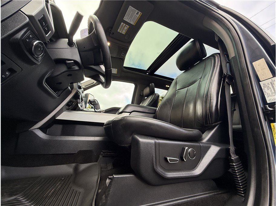 Used 2018 Ford F150 Lariat w/ Equipment Group 501A Mid AWD/4WD image 11