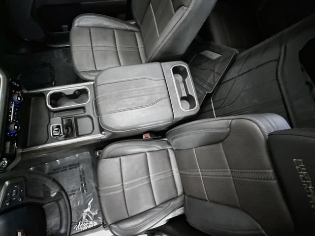 Used 2025 Chevrolet Silverado 1500 High Country w/ High Country Premium Package AWD/4WD image 24