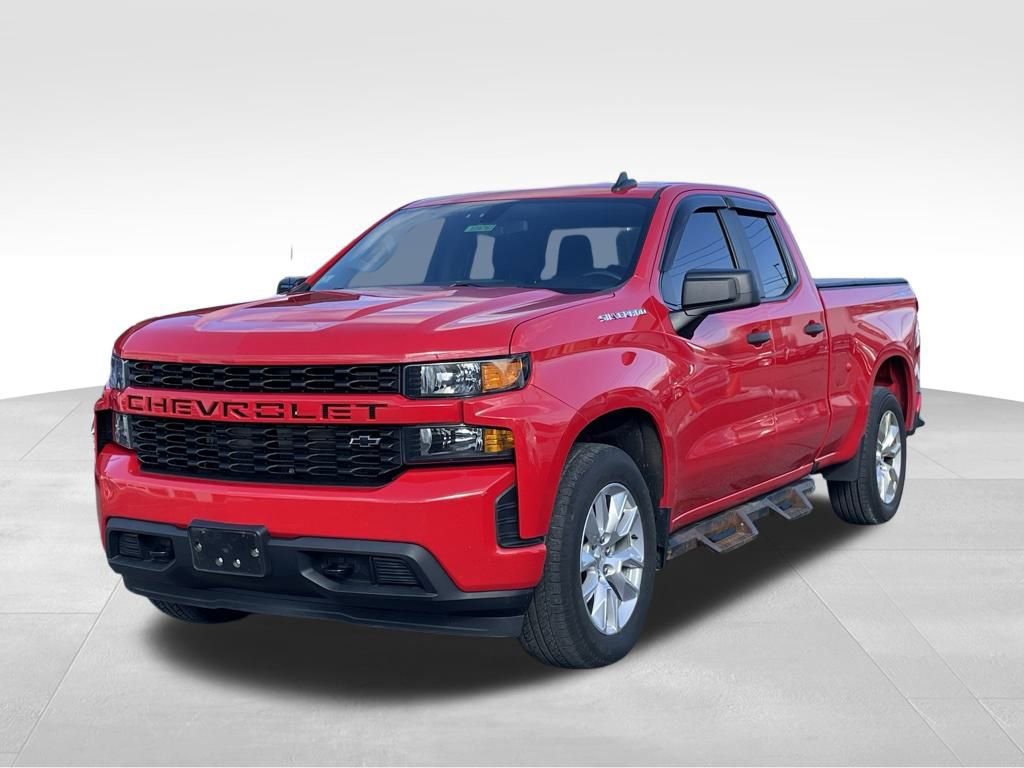 Used 2020 Chevrolet Silverado 1500 Custom w/ Custom Value Package image 2