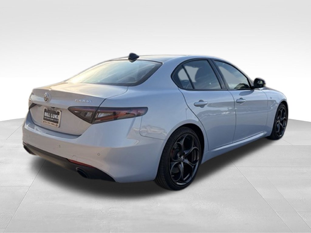Used 2024 Alfa Romeo Giulia Ti w/ Performance Driving Package RWD image 7