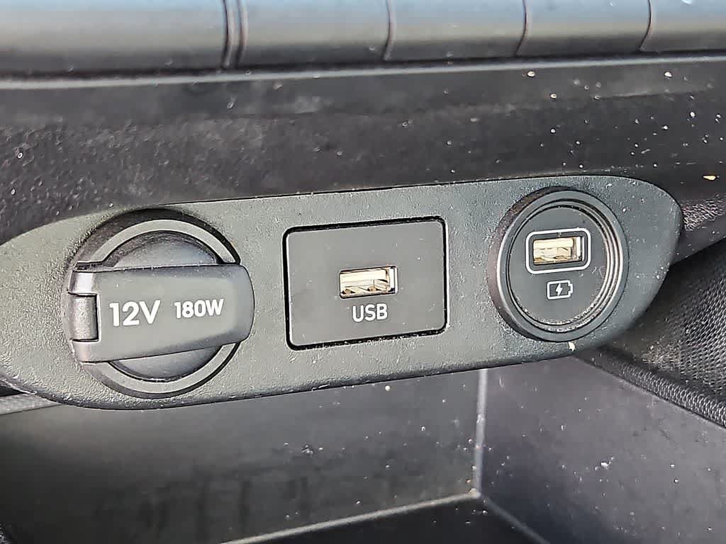 Used 2023 Hyundai Elantra Blue FWD image 24