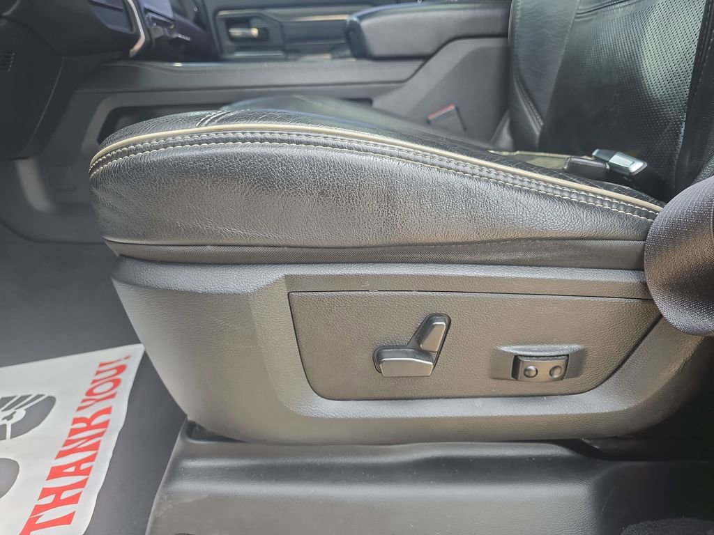 Used 2020 RAM 2500 Limited w/ Black Appearance Package AWD/4WD image 29