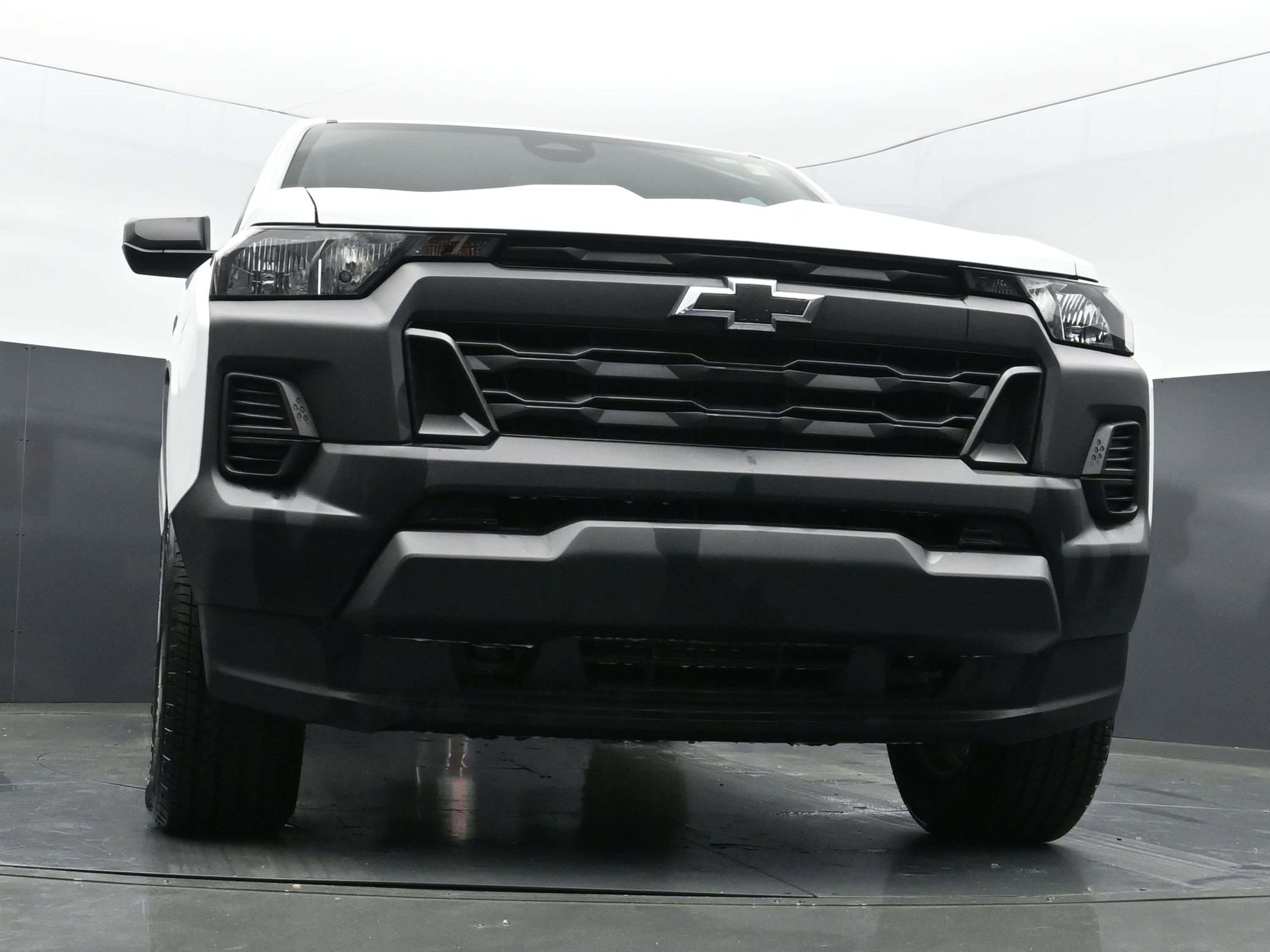 Used 2025 Chevrolet Colorado W/T image 41