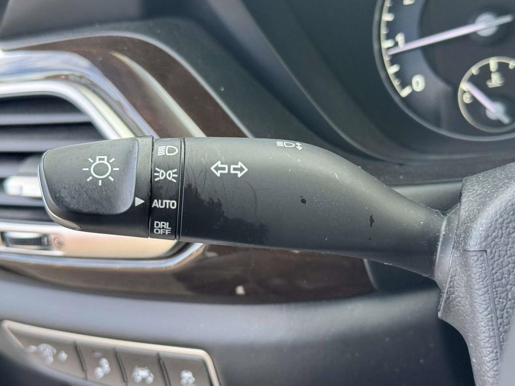Used 2019 Genesis G90 5.0 Ultimate AWD/4WD image 24
