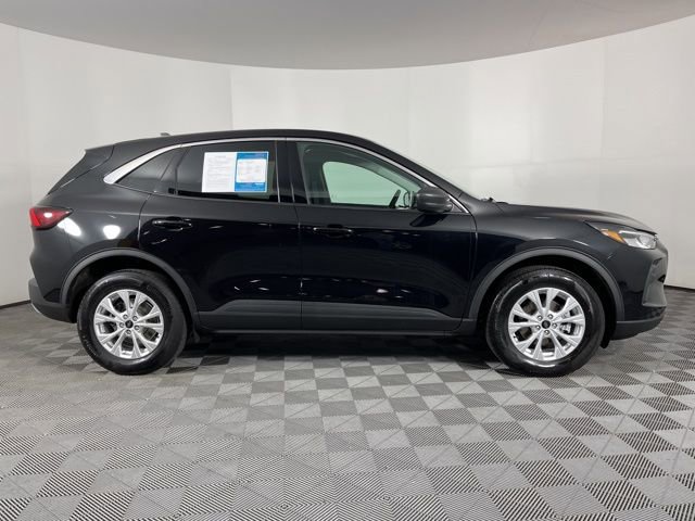 Used 2023 Ford Escape Active image 12