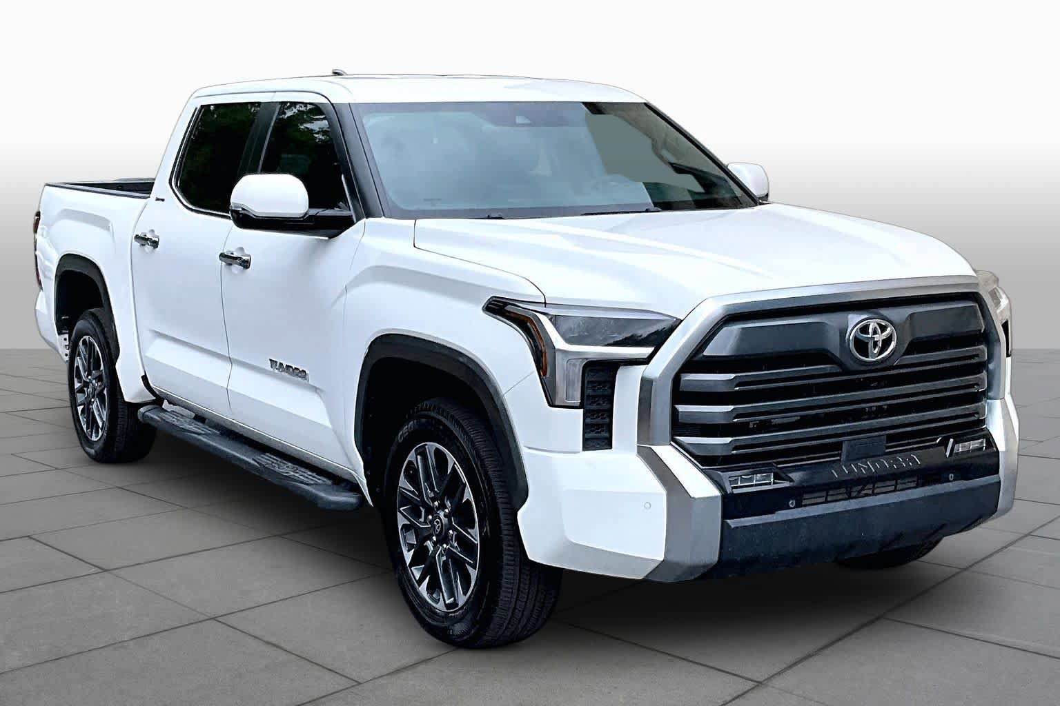 Certified 2025 Toyota Tundra Limited AWD/4WD image 3