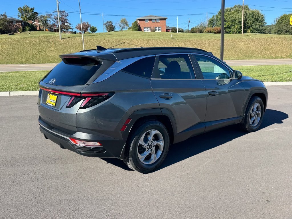 Used 2022 Hyundai Tucson SEL w/ Cargo Package FWD image 4