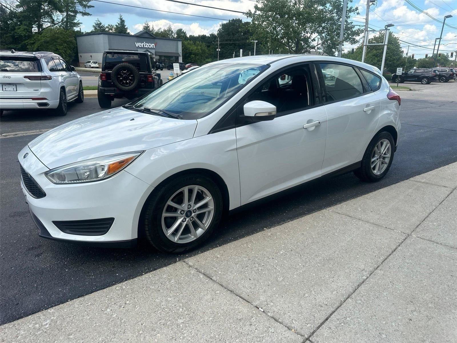 Used 2017 Ford Focus SE FWD image 6